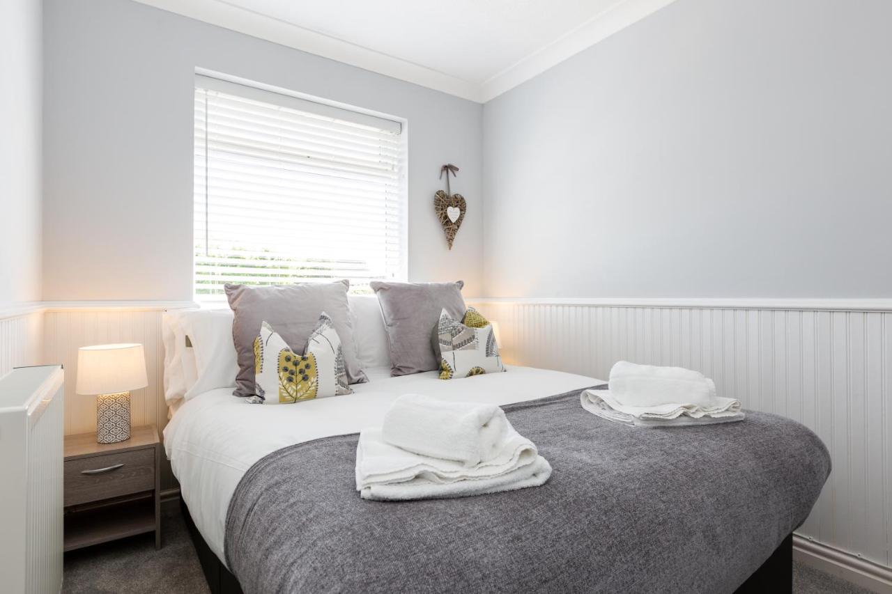 Curlew - 3 Bedrooms Wi-Fi, Parking, Contractors Thornton  Esterno foto