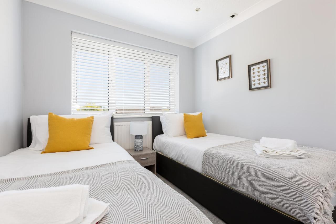 Curlew - 3 Bedrooms Wi-Fi, Parking, Contractors Thornton  Esterno foto